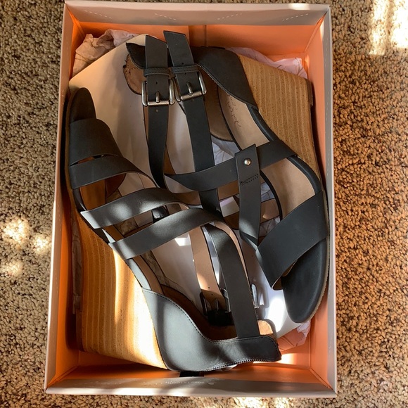Black Heels - Picture 1 of 3